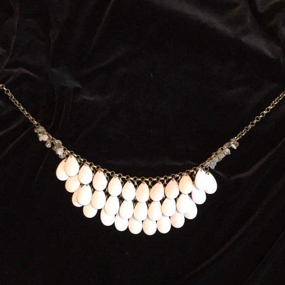 White Statement Necklace - Picture 2 of 3